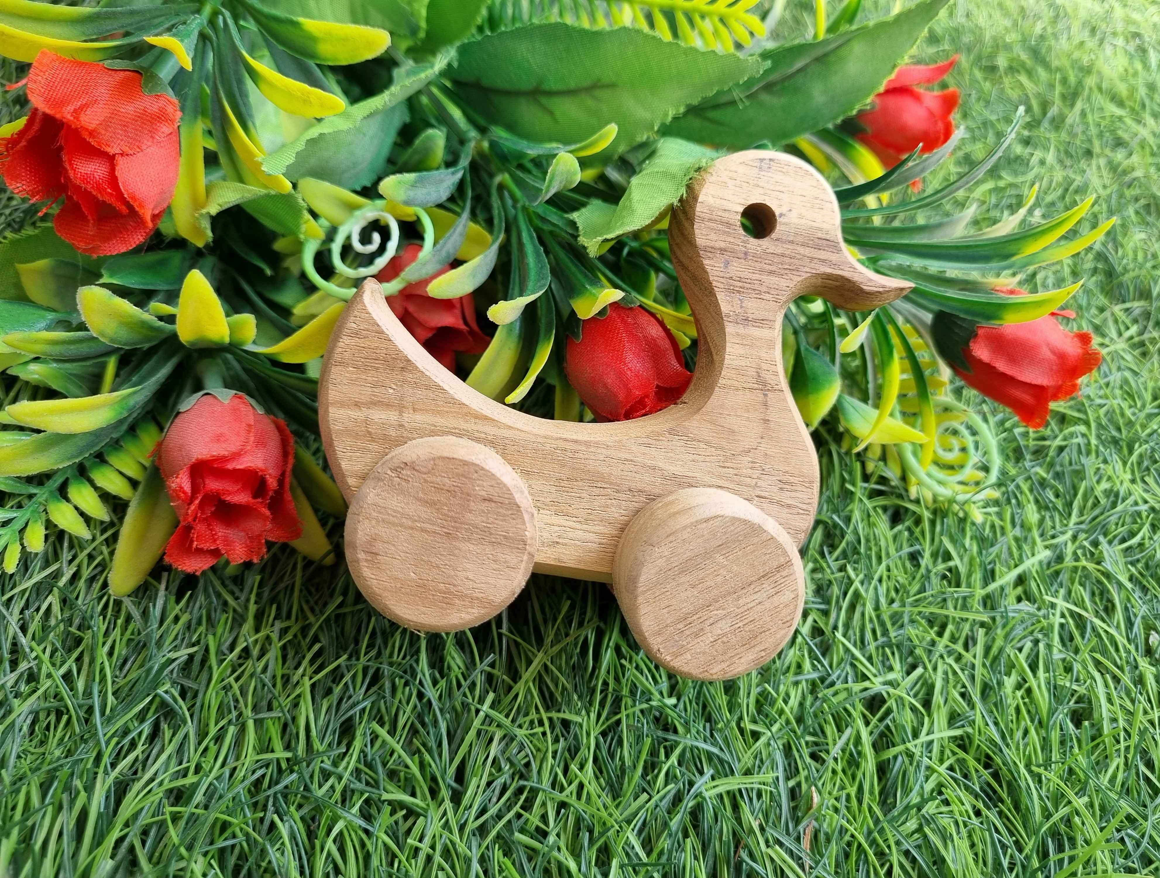 Neemwood Duck Roller 🦆🌿